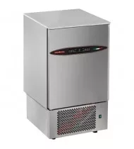 TECNODOM Abbattitore di Temperatura in Acciaio Inox 7 Teglie GN1/1 o 600x400 mm ATTILA – Resa Abbattimento Pos/Neg 25/15 Kg - Pannello Touch 