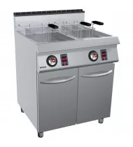 OFFCAR Friggitrice a Gas con Comandi Digitali su Mobile con 2 Porte 70FRG34R - 2 Vasche Litri 17+17 - Potenza kW 33 - Prof. Serie 700 - Dim. 800(L)x730(P)x900(H) mm - Linea STILE